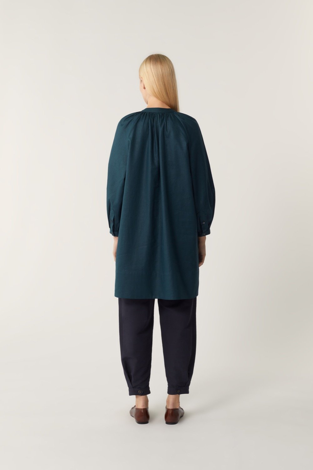 PHILIPPINE DRESS vue 2